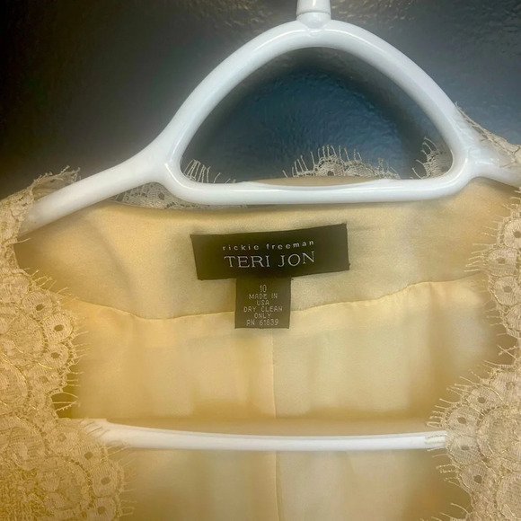 Rickie Freeman for Teri John beautiful size 10 silk lace and cotton  blazer - Picture 3 of 6